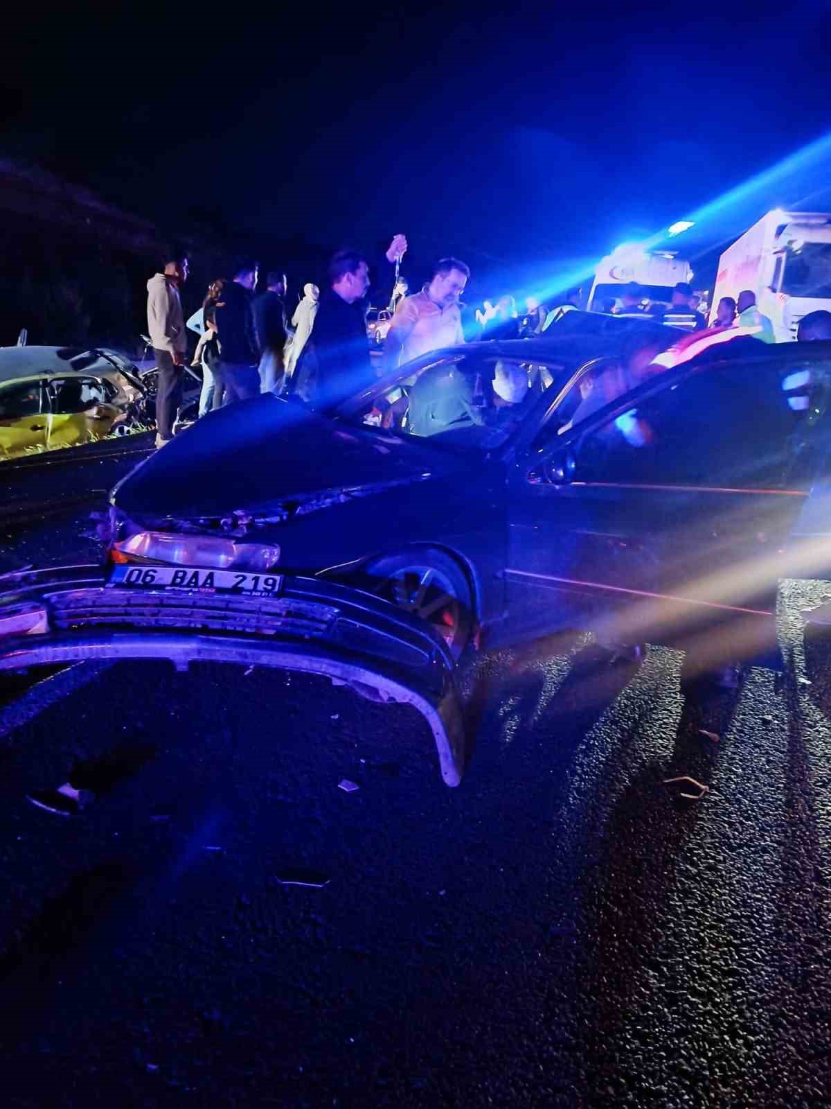 Eskişehir’de zincirleme trafik kazası: 8 yaralı