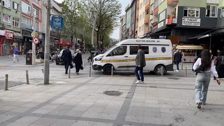 Zeytinburnu'nda komşu esnafların tartışmasında silah konuştu