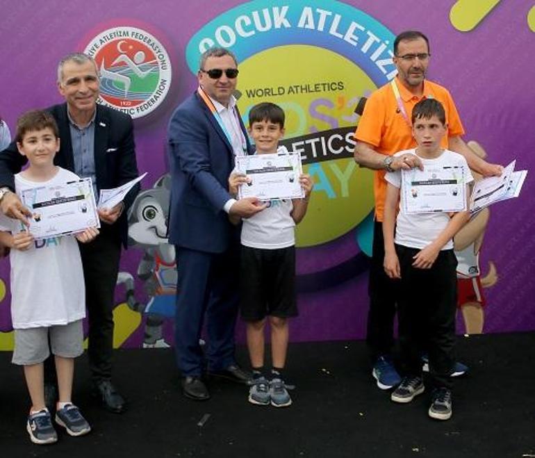 'Çocuk Atletizm Şenliği' Antalya’da yapıldı