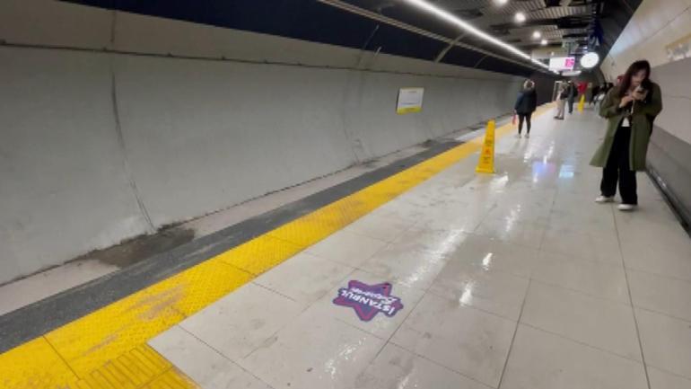 Yenibosna Metro İstasyonu'nu su bastı