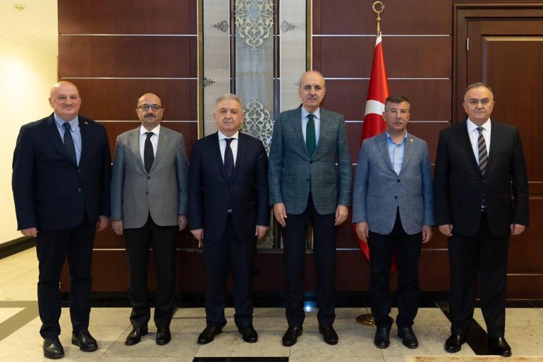 TBMM Başkanı Kurtulmuş, Astana Büyükelçiliği'ni ziyaret etti