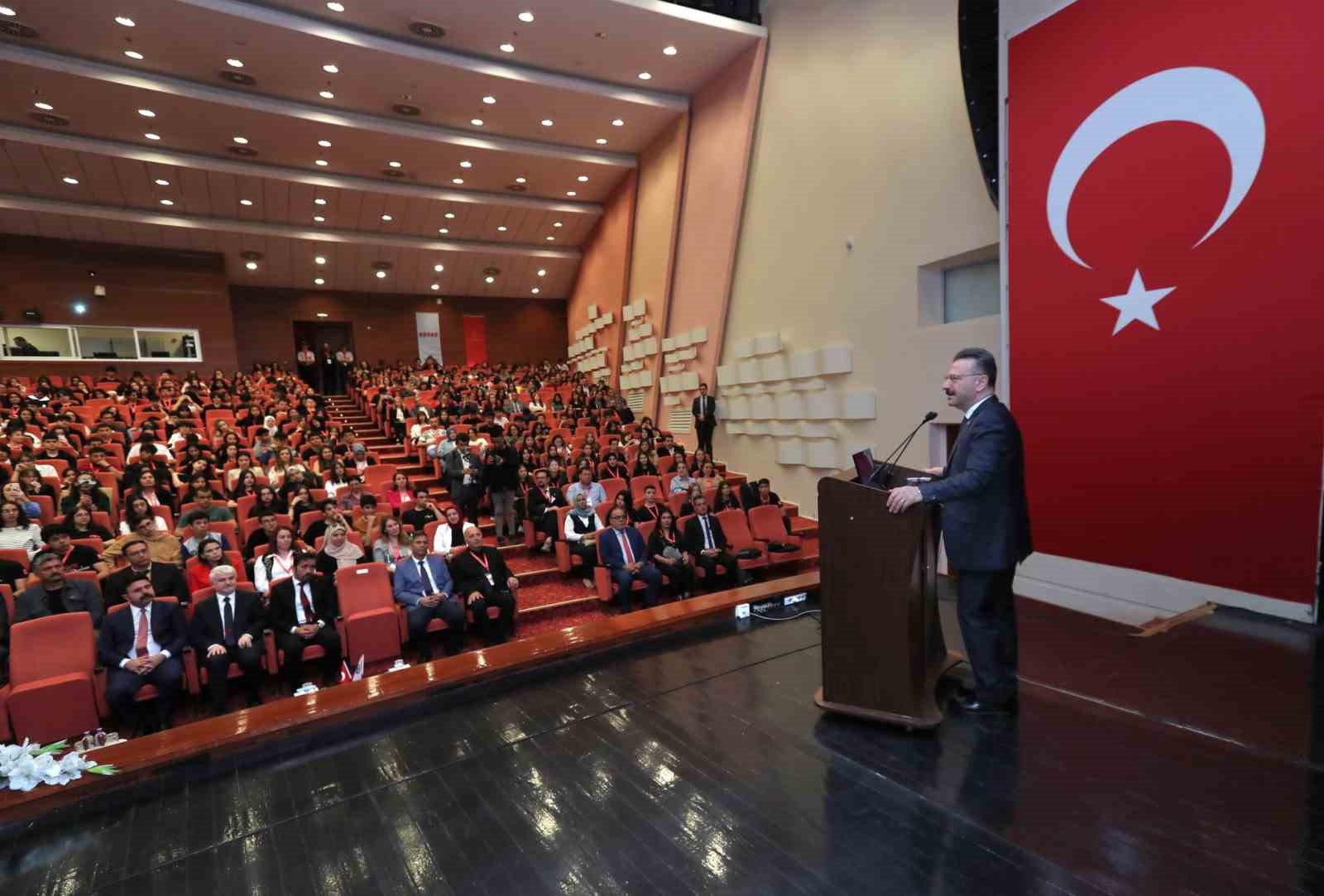Vali Hüseyin Aksoy ESGES Açılış Programı’na katıldı