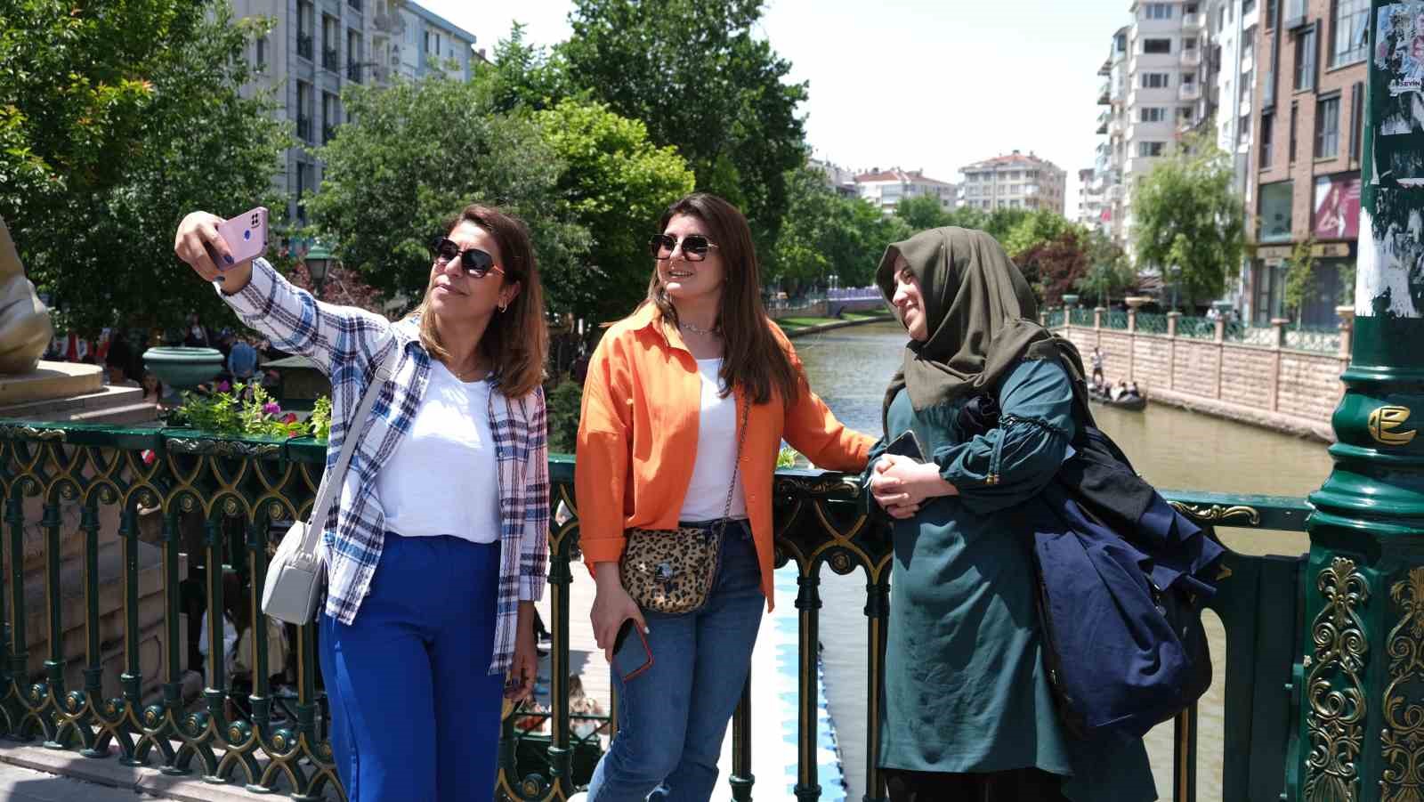 Eskişehir’de turist yoğunluğu