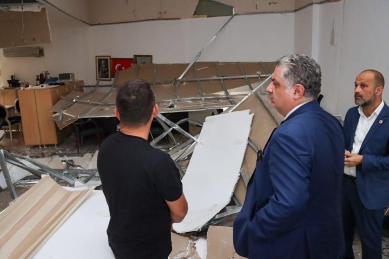 Yalova'da nikah dairesinin tavanı çöktü: 4 yaralı