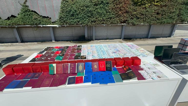 İstanbul'da yasadışı yollarla yurt dışına çıkanlara pasaport temin edenlere operasyon: 5 gözaltı