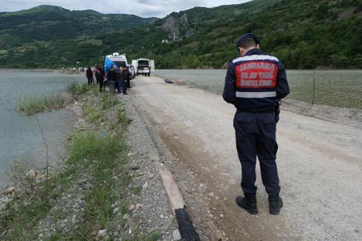 Kızılırmak’a düşen hafriyat kamyonunun şoförü öldü