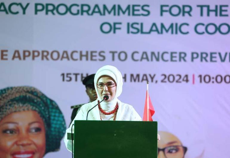 Emine Erdoğan'dan Nijerya'da kanserle mücadele çağrısı