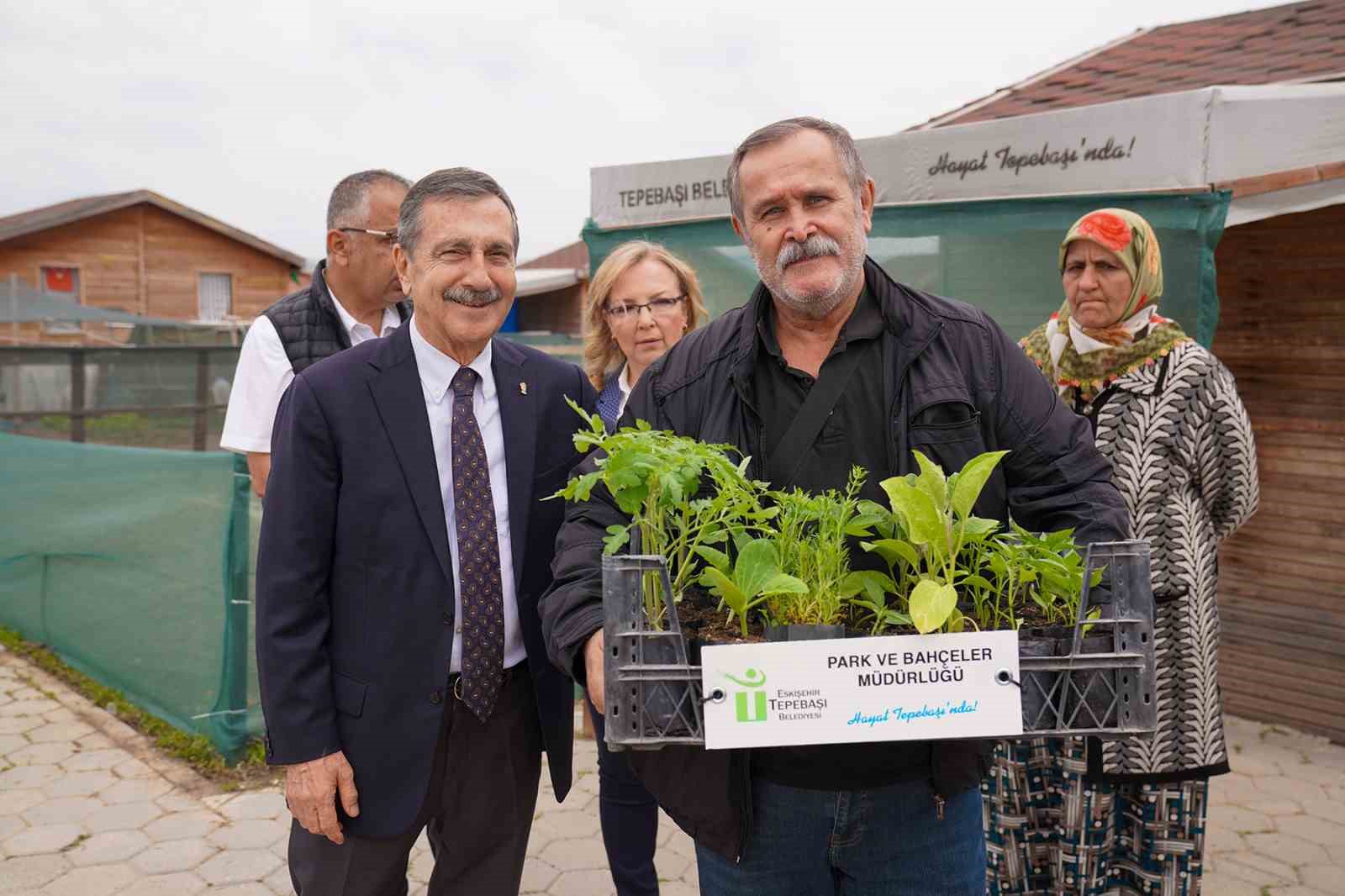 13 bin 90 adet fide gönüllü bahçelerinde toprakla buluşacak