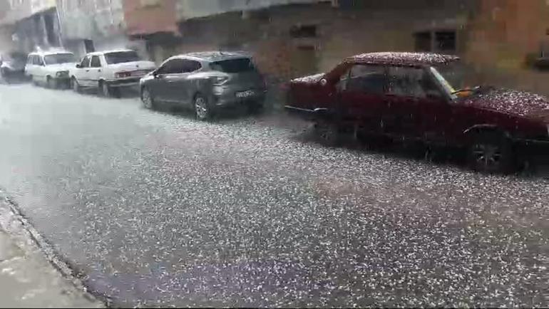 Diyarbakır’da sağanak ve dolu yağışı