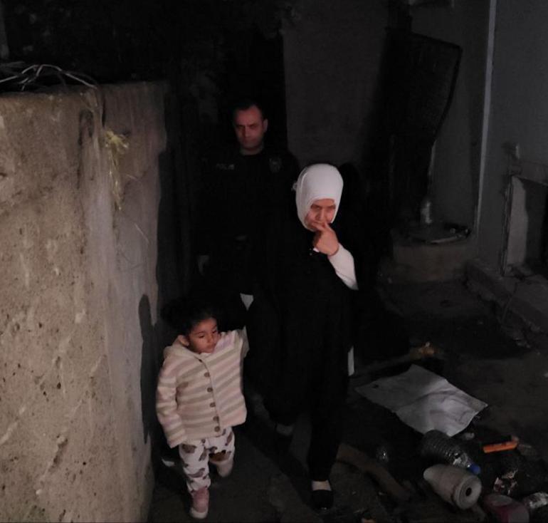 Edirne'de evde saklanan 16 kaçak göçmen yakalandı; ev sahibi kadın gözaltında