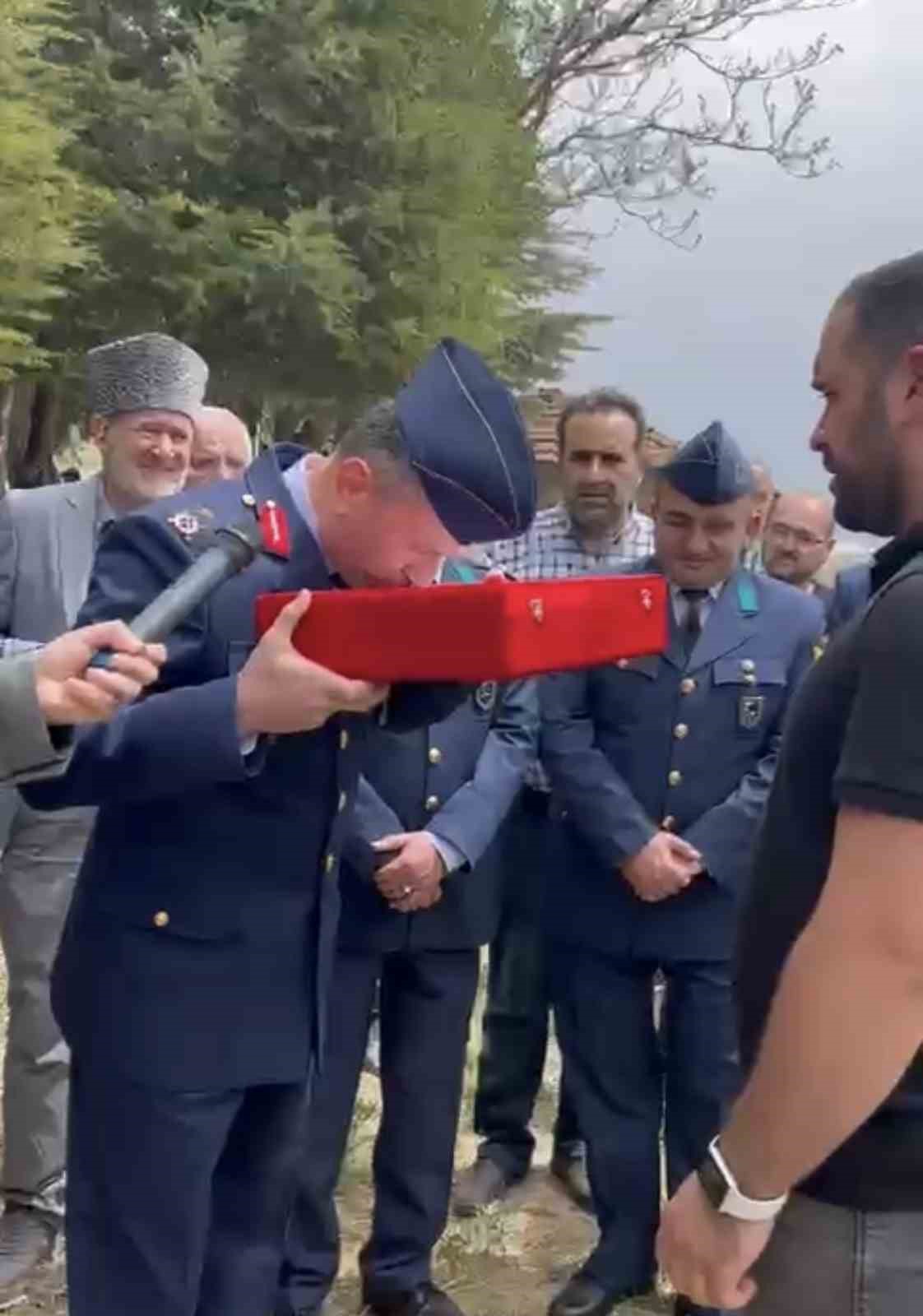 Kıbrıs gazisi askeri törenle son yolculuğuna uğurlandı