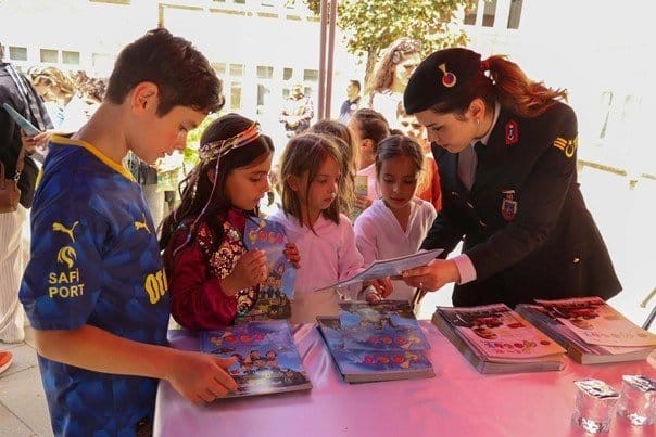 Jandarma çocuklar için Anadolu Öğrenci Şenliği düzenlendi