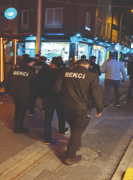 Polis ekipleri ’Barlar Sokağı’ndaki uygulamalarını sürdürüyor