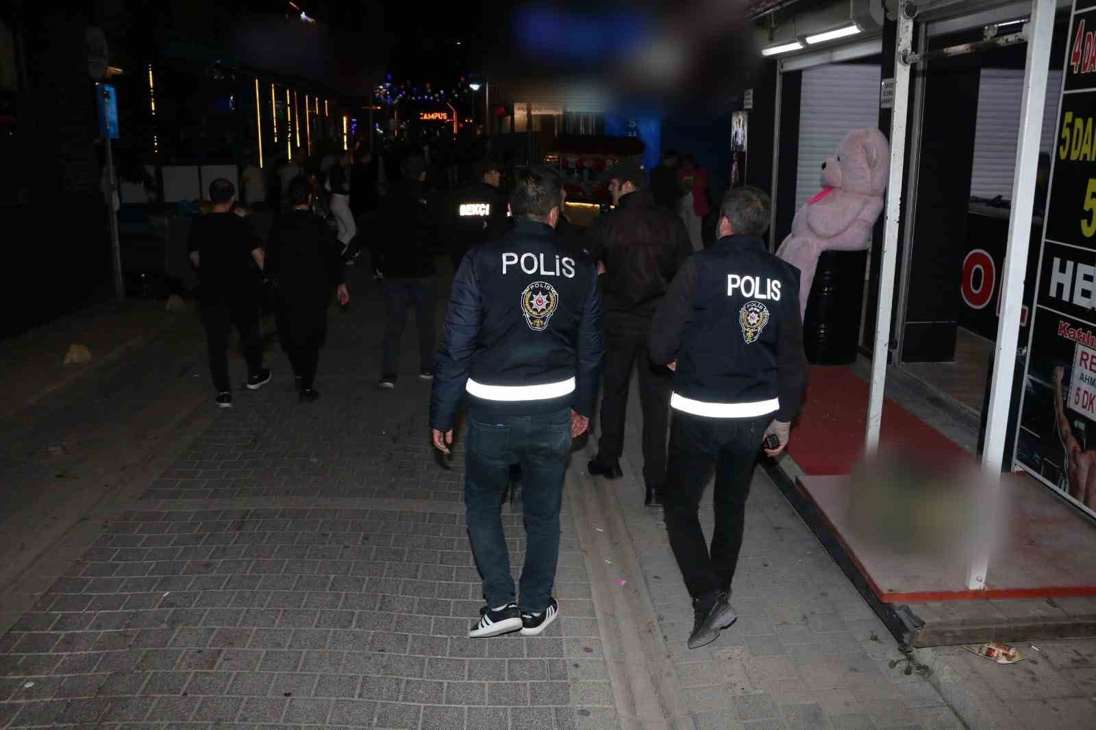 Polis ekiplerince 176 şahıs ve 12 araç sorgulandı