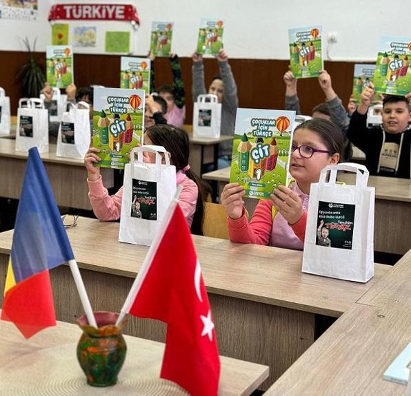 YEE Başkanı Ateş: Rumen öğrenciler Türkçe öğrenmeye başladı