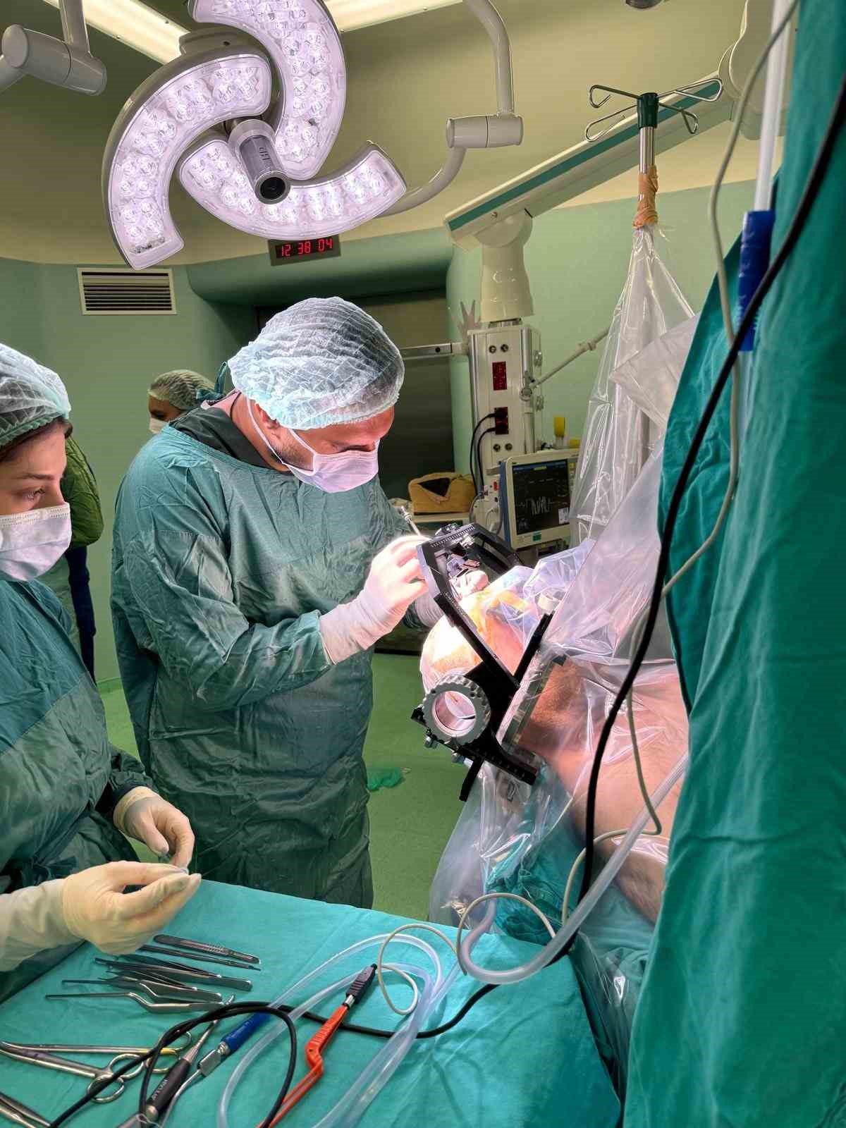 10 yıldır muzdarip olduğu parkinson hastalığı Eskişehir Şehir Hastanesi’nde sona erdi