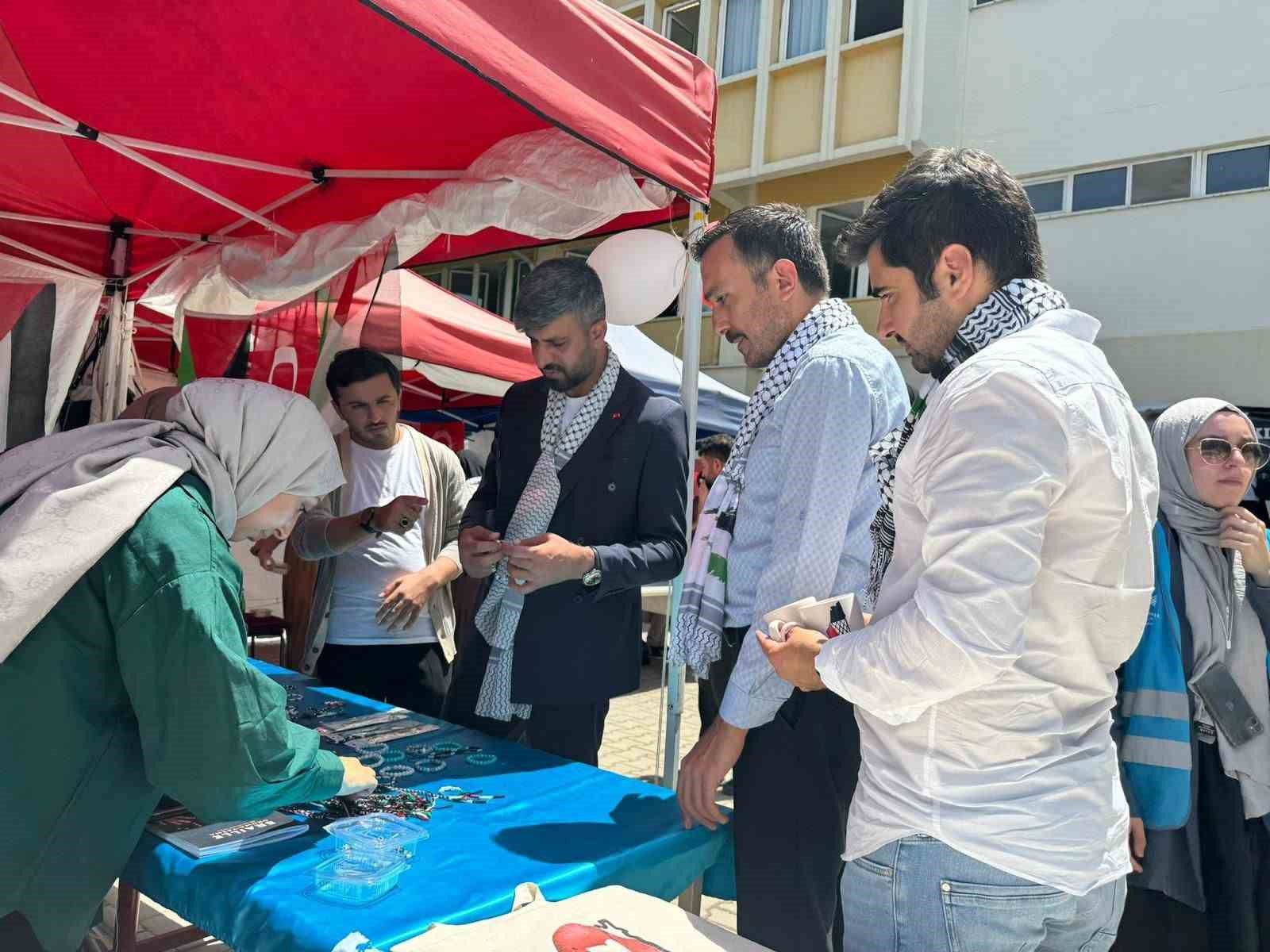 Eskişehir’de Filistin halkı için hayır pazarı düzenlendi