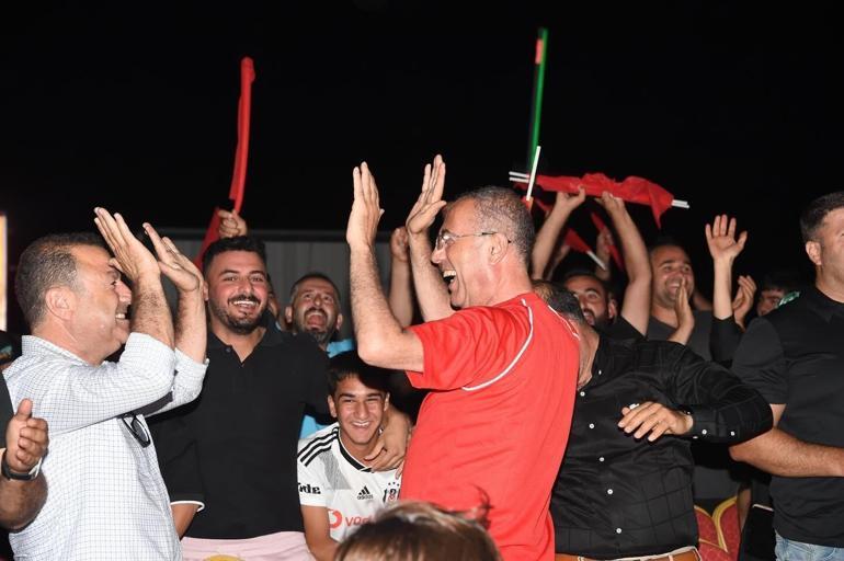 Türkiye'nin zaferi, Hatay'da depremzedelere büyük sevinç yaşattı