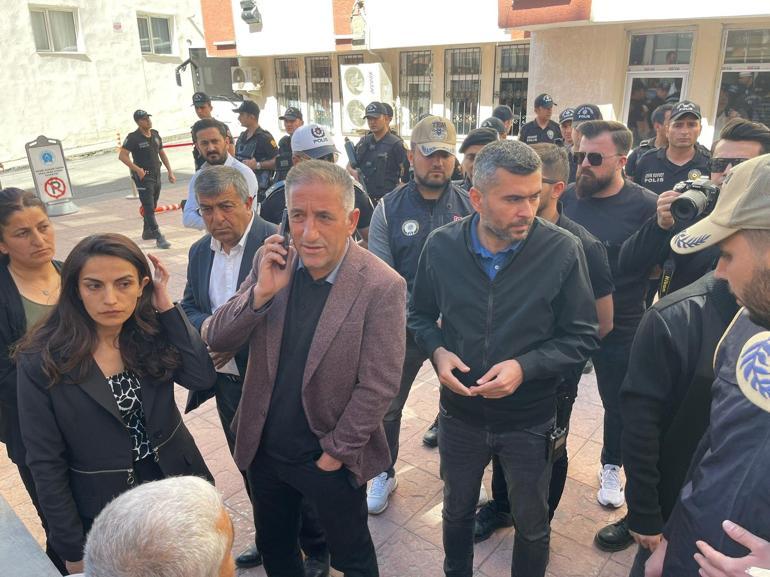 Hakkari Belediye Başkanı Akış gözaltına alındı