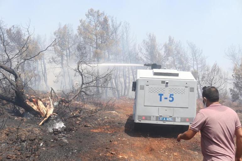 Antalya'da iki ayrı noktada yangın