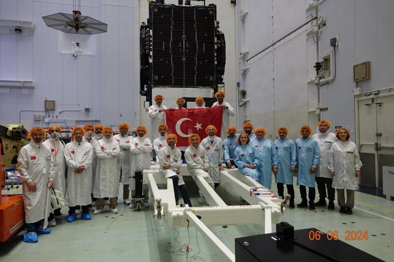 Bakan Uraloğlu: Türkiye'nin uydularının ulaştığı nüfus 5 milyarın üzerine çıkacak