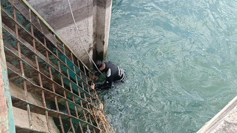 Batman'da sulama kanalında akıntıya kapılan çoban, 10 farklı noktada aranıyor