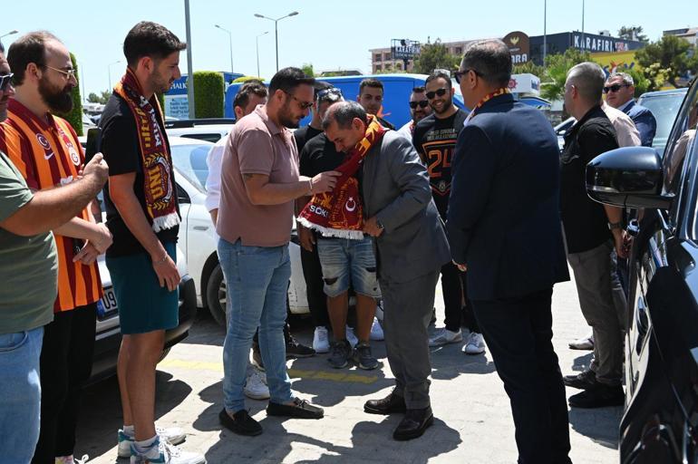 Galatasaray Başkanı Özbek'ten A Milli Takım'a destek