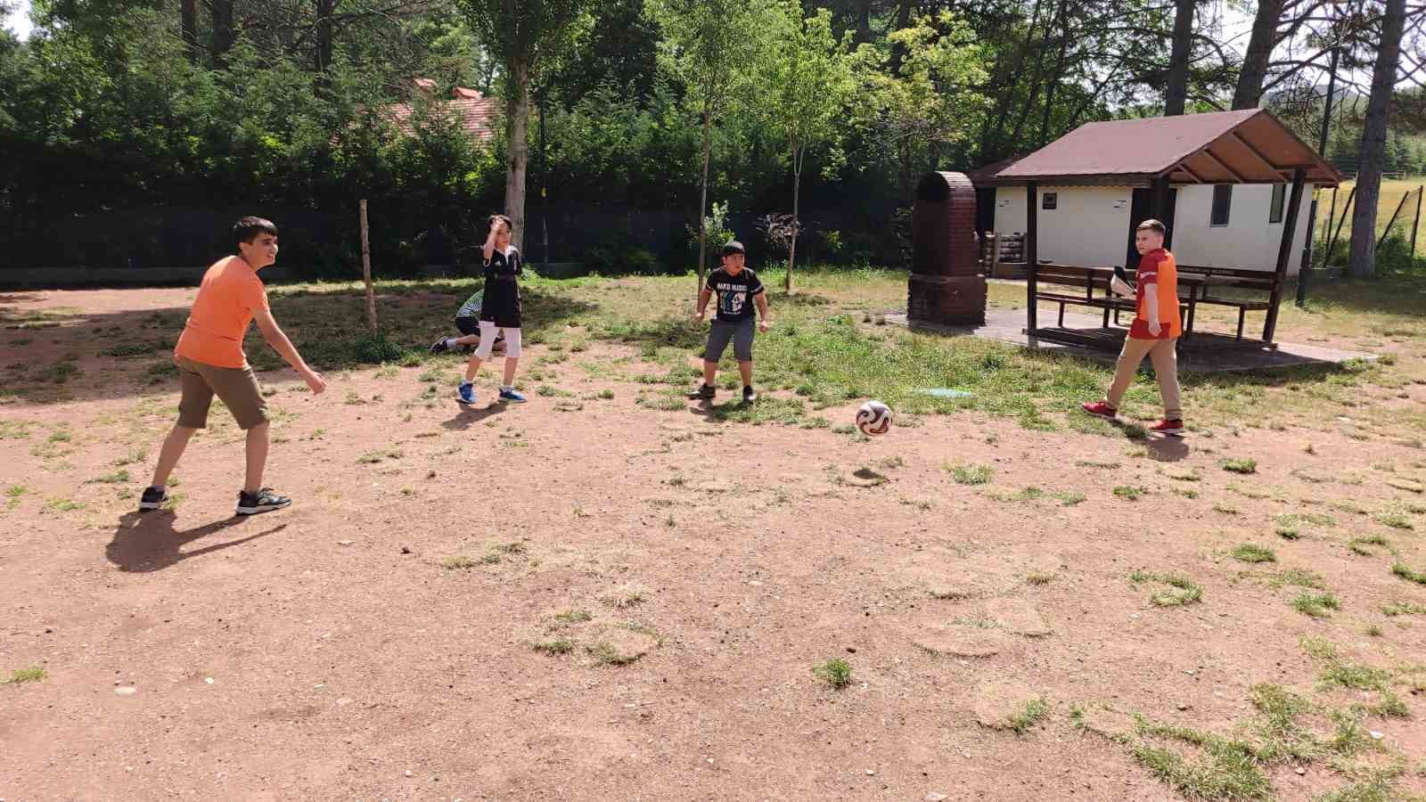 Odunpazarı Belediyesi LGS Atölyesi öğrencileri Ragülatör’de piknik yaparak stres attı