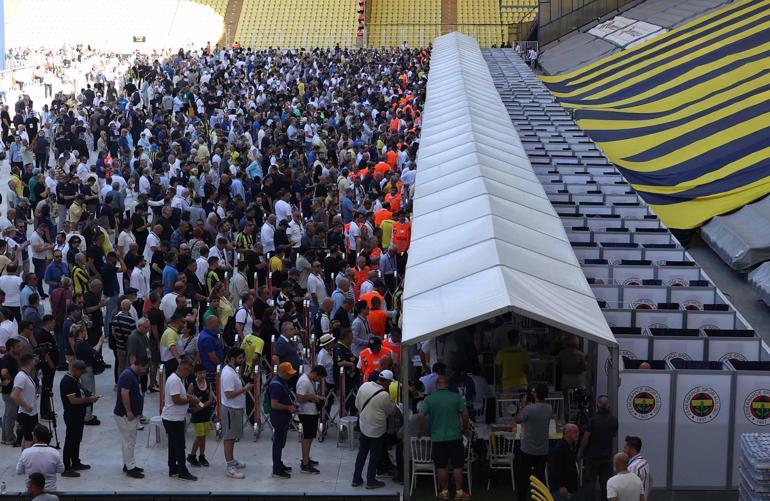 Fenerbahçe Olağan Seçimli Genel Kurulu’nda oy kullanma işlemi tamamlandı