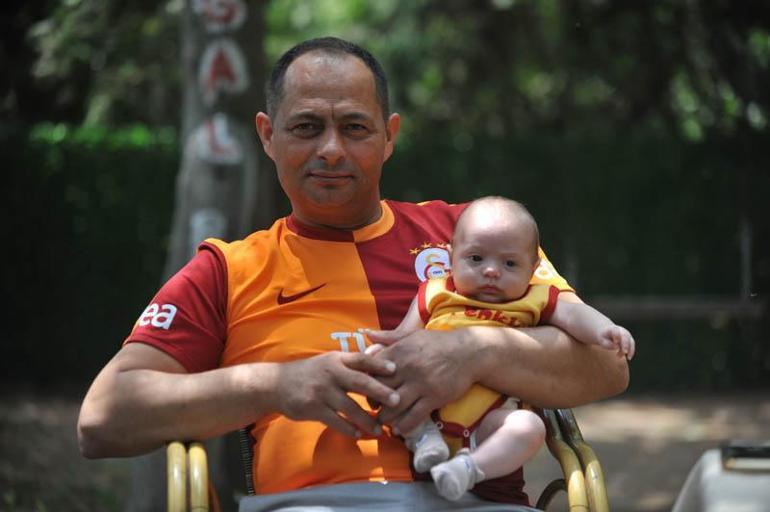 Galatasaray fanatiği baba, oğluna Icardi'nin adını verdi