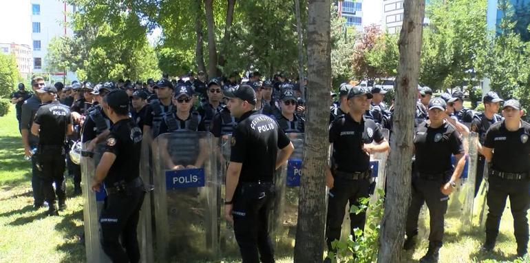 Diyarbakır'da belediye yönetimi ile polis arasında 'müdahale' gerginliği