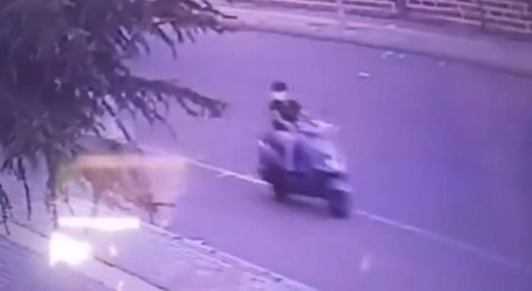 Diyarbakır’da site bahçesinden motosiklet hırsızlığı kamerada