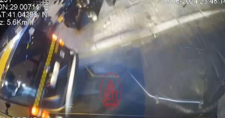 Beşiktaş'ta İETT otobüsünde şoförle yolcu arasındaki kavga kazayla bitti