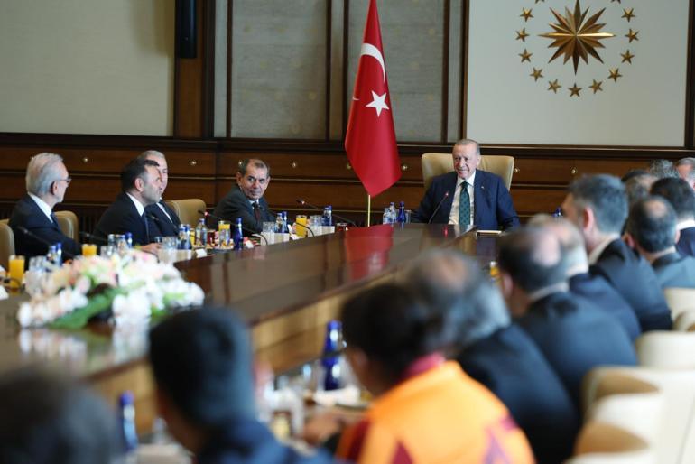 Cumhurbaşkanı Erdoğan, Galatasaray heyetini kabul etti