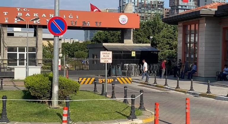 Erva Raziye Asar’ın babası DNA örneği vermek için Adli Tıp Kurumu'na geldi