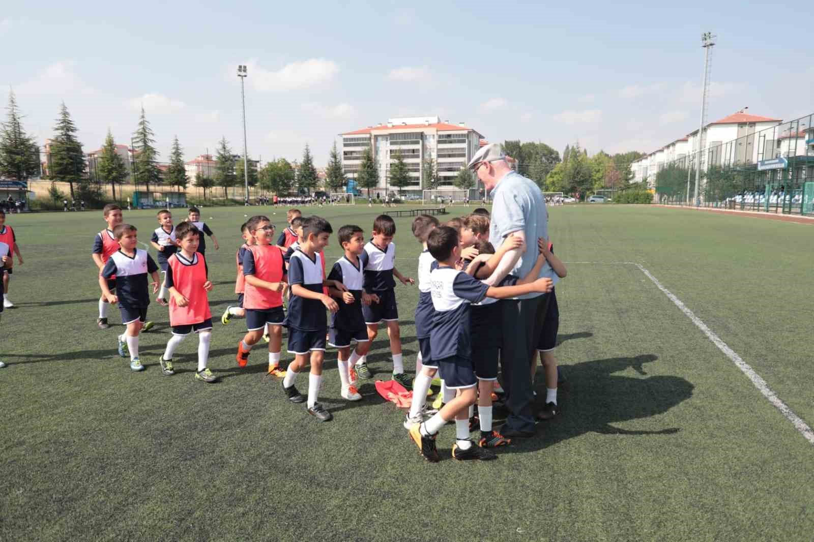 Odunpazarı Yaz Spor Okulları için coşkulu açılış töreni düzenlendi