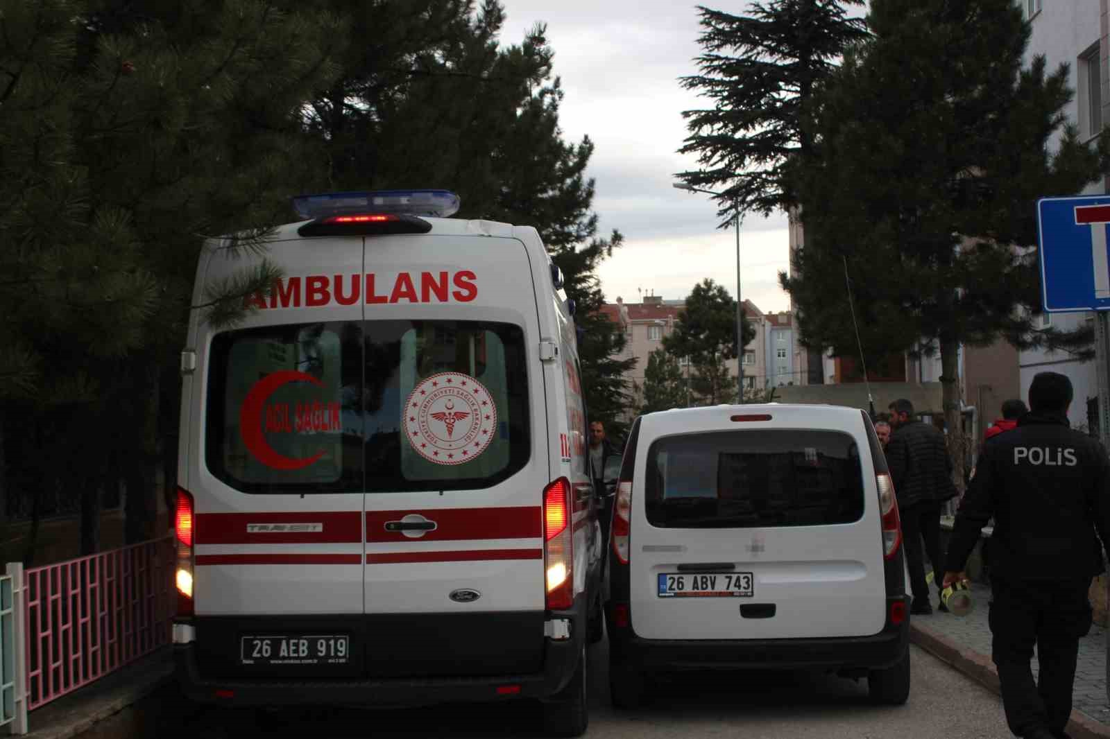 Rusya uyruklu eşini öldüren şahsın yargılandığı dava ertelendi