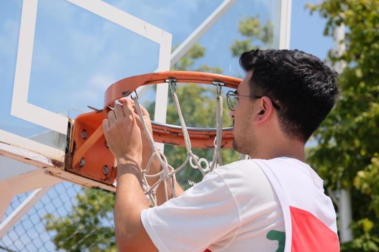 Basketbol tutkunu mühendis, 4 şehirde 100'den fazla potaya file taktı