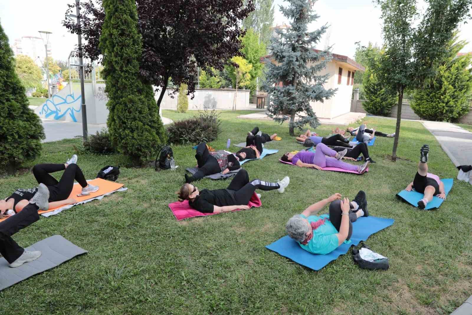 Odunpazarı’nda parklarda spora büyük ilgi