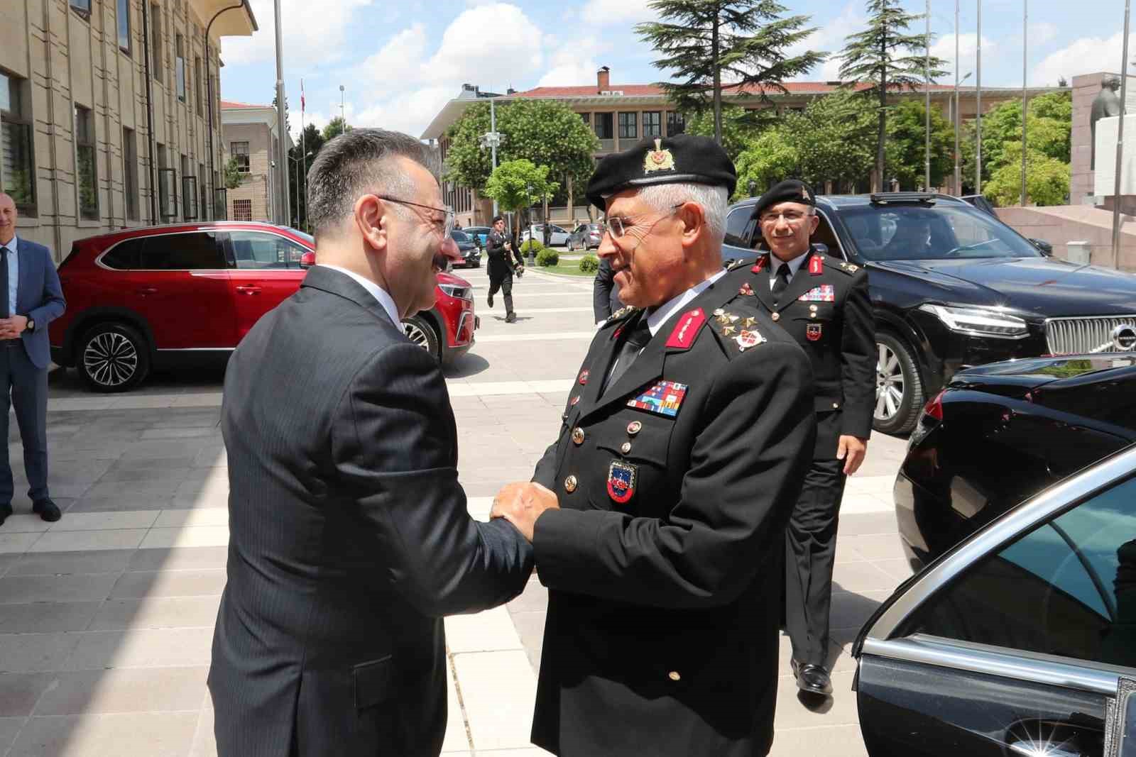 Jandarma Genel Komutanı Orgeneral Arif Çetin, Vali Aksoy’u ziyaret etti