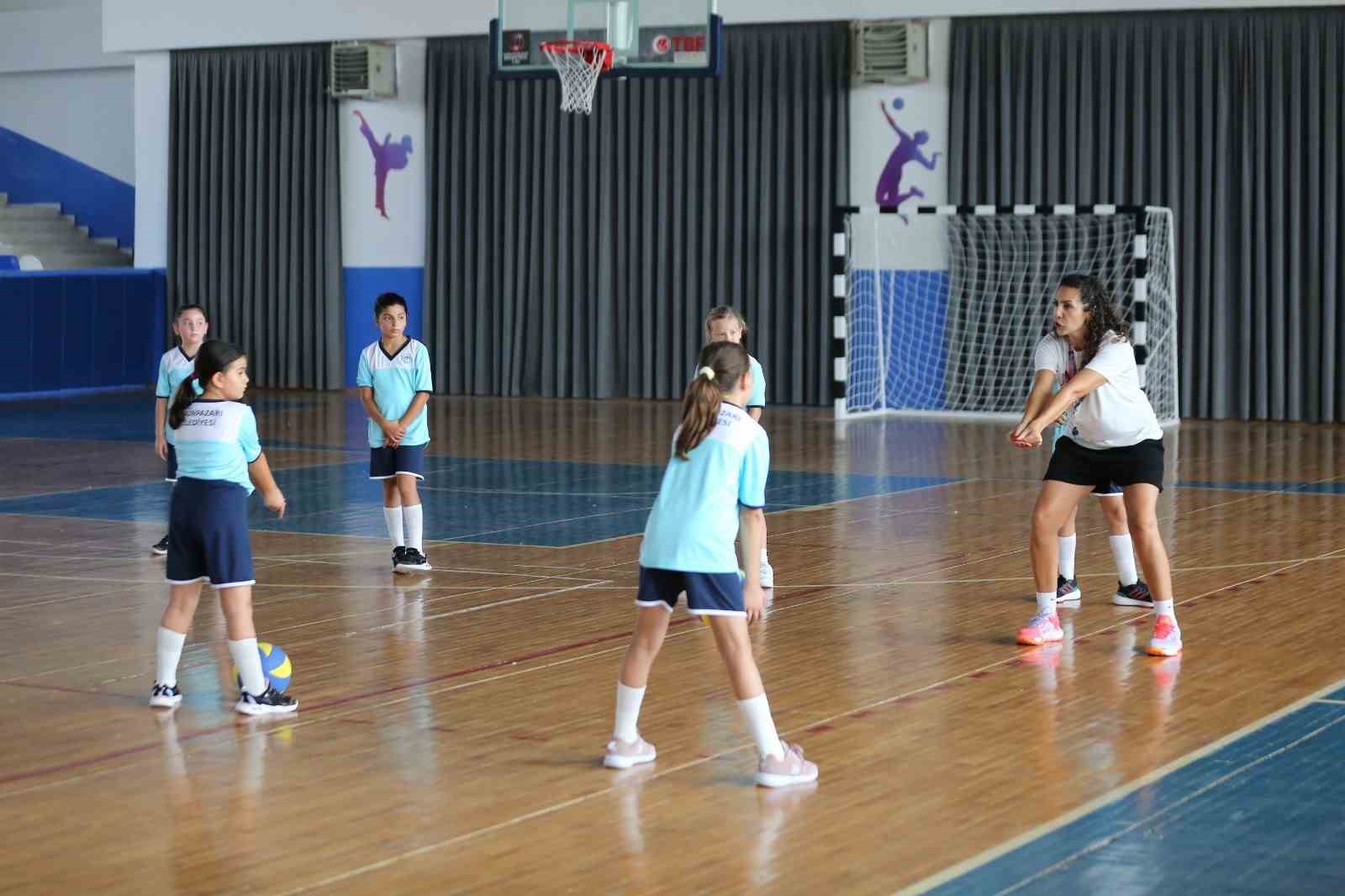 Odunpazarı’nda voleybol yaz okuluna büyük ilgi