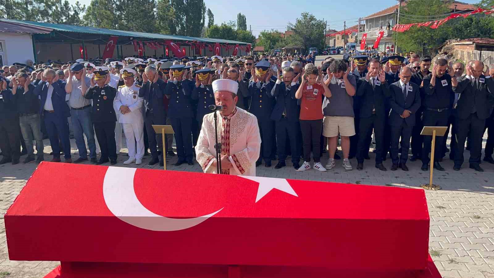 Somali’de şehit olan Uzman Çavuş Seydi Ünlü baba ocağında toprağa verildi