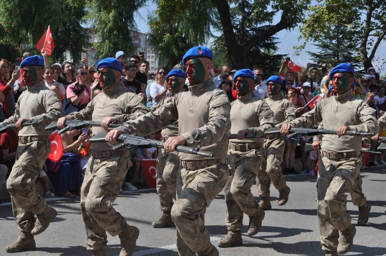 Eskişehir’de Zafer Bayramı büyük coşkuyla kutlandı