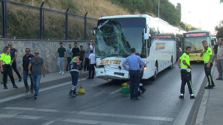 İstanbul-Üsküdar’da şehirlerarası yolcu otobüsü, İETT otobüsüne çarptı: 3 yaralı