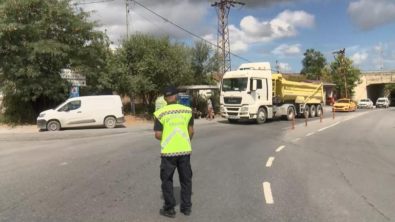 Arnavutköy'de hafriyat kamyonlarına denetim