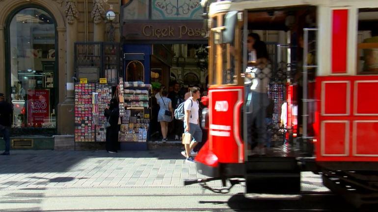 İBB ile esnaf anlaşamadı; restore edilemeyen Çiçek Pasajı'ndaki görüntüye tepki