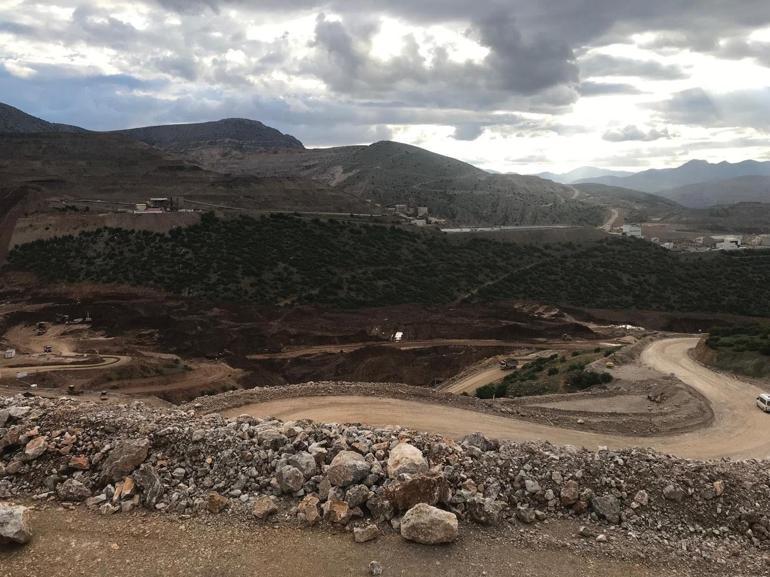 Erzincan’da 9 kişinin yaşamını yitirdiği altın madeninde 187 işçi işten çıkarıldı