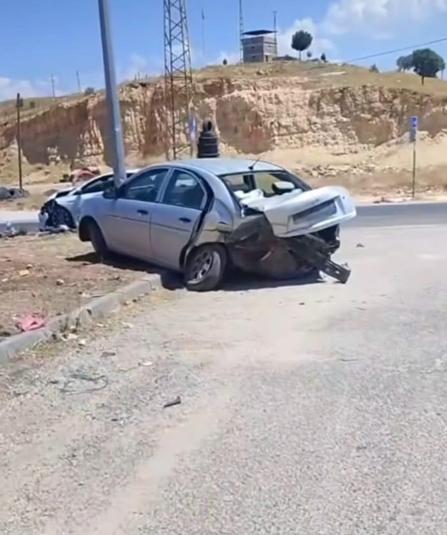 Diyarbakır’da 3 otomobilin karıştığı, 7 kişinin yaralandığı kaza kamerada