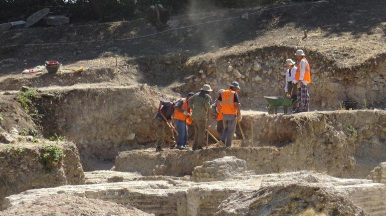 Polonya Büyükelçisi, Bathonea Antik Liman Kenti’nde