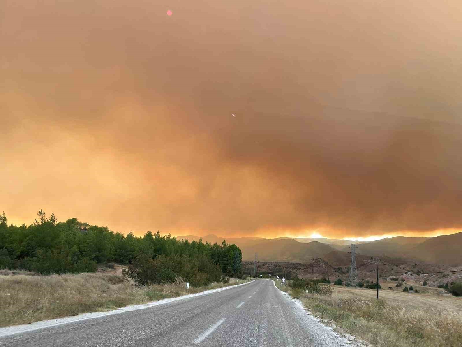 Bolu’daki orman yangını Eskişehir il sınırına yaklaştı